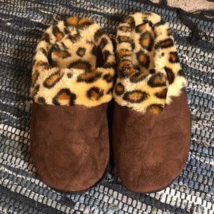 these are Cheetah print slippers